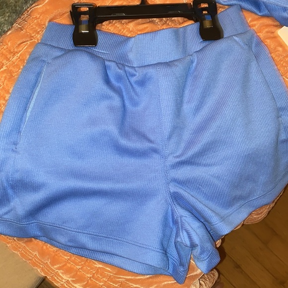 Danskin Girls 2 Piece Set - Picture 4 of 7